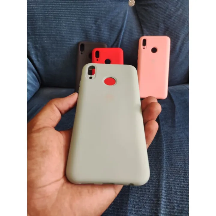 Huawei%20Y9%202019%20Liquid%20Silicone%20Case%20with%20Silky%20Soft-Touch%20Finish%20-%20Image%205