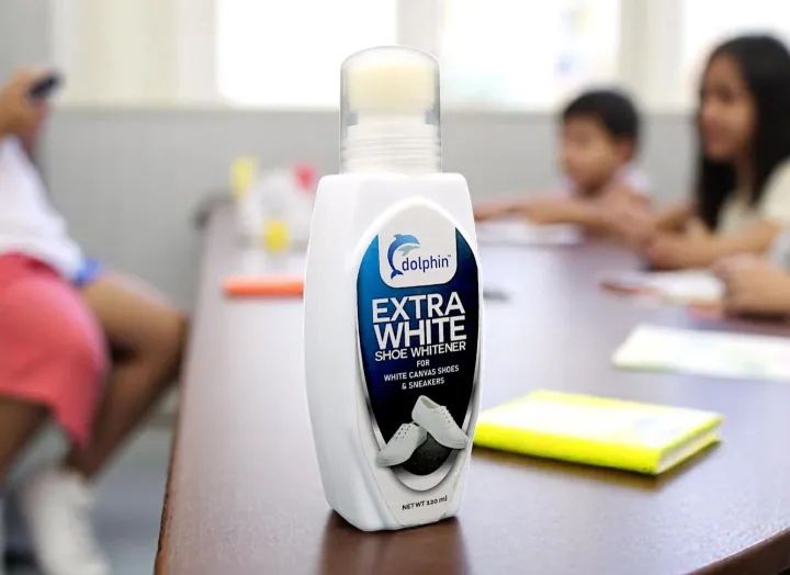 Dolphin%20Extra%20White%20Shoe%20Whitener%20-%20120ml%20&%20180ml%20-%20White%20Polish%20for%20School%20Shoes%20&%20Canvas%20Shoes%20with%20Anti-Bacterial%20Protection%20to%20Prevent%20Shoe%20Odor%20-%20Image%207