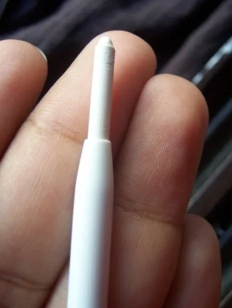 Eye%20Liner%20-%20Eyeconic%20-%20White%20-%20Image%205