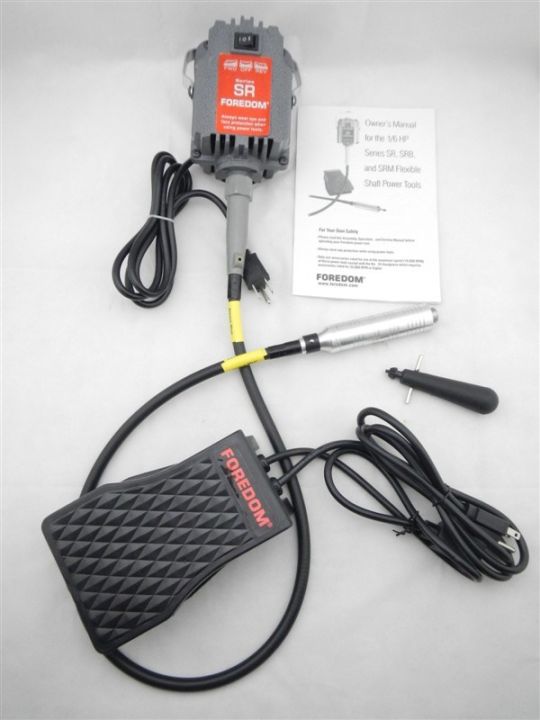 FOREDOM%20Flexible%20Shaft%20Rotary%20Tool%20Machine%20Kit%20%E2%80%93%20SR%20Motor%20+%20Foot%20Pedal%20+%20Handpiece%20-%20Image%202