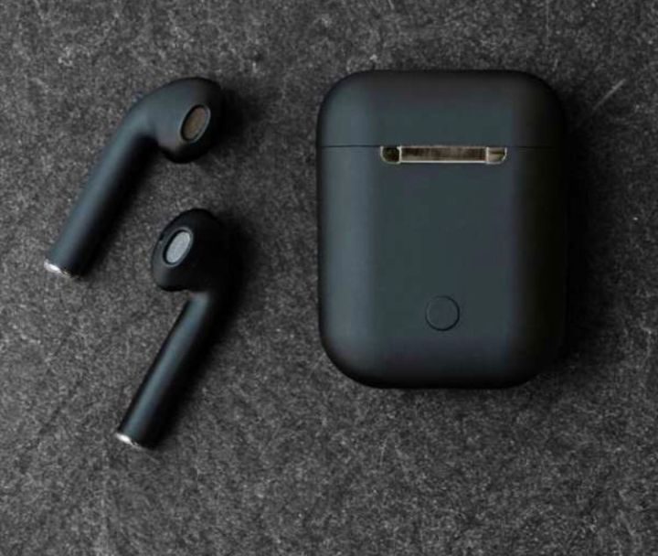 M19%20Earbuds%20TWS%20Earphone%20Touch%20Control%20Wireless%20Bluetooth%205.1%20Headphones%20With%20Microphone%20and%20flashlight%20-%20Image%205