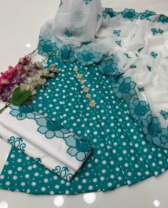 Painted.Dot%20Embroidery%203%20piece%20-%20Image%202