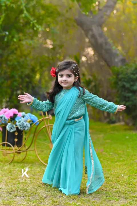 Stitched%20Feroozi%20Chiffon%20Saree%20for%20Baby%20Girls%20(Age%202%20to%2016%20Years)%20-%20Image%202