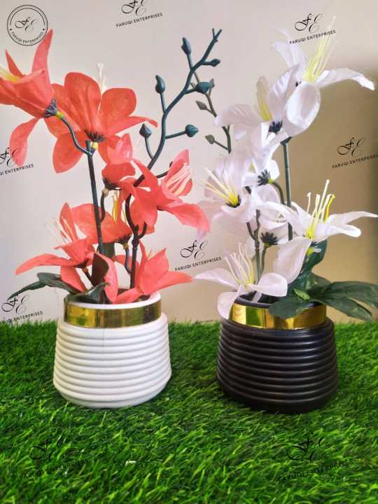 Artificial%20Flower%20Pots%20Set%20of%202%20-%20Golden%20&%20White%20Elegant%20Small%20Table%20Vase,%20Decorative%20Flowers%20&%20Leaves%20for%20Home%20and%20Office%20Decoration,%2010%20Inches%20-%20Image%202
