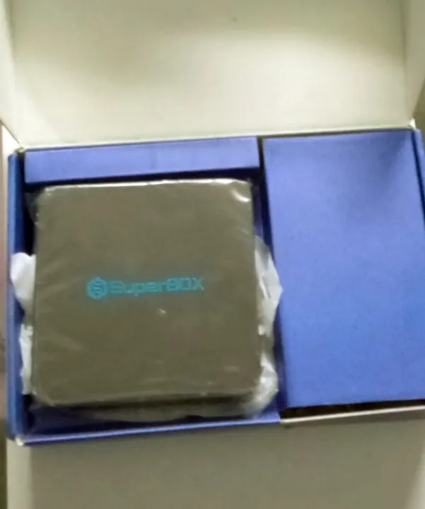 SUPER%20BOX%20Android%20TV%20Box%20%20-%204GB%20/%2064GB%20Android%2010%20-%20Worldwide%20Free%20Tv%20Channels%20-Allwinnner%20H616%20Quad-Core%20Support%202.4G/5G%20Dual%20WiFi%20HD%203D/6K%20Android%20Smart%20TV%20Box%20(N)%20-%20Image%205