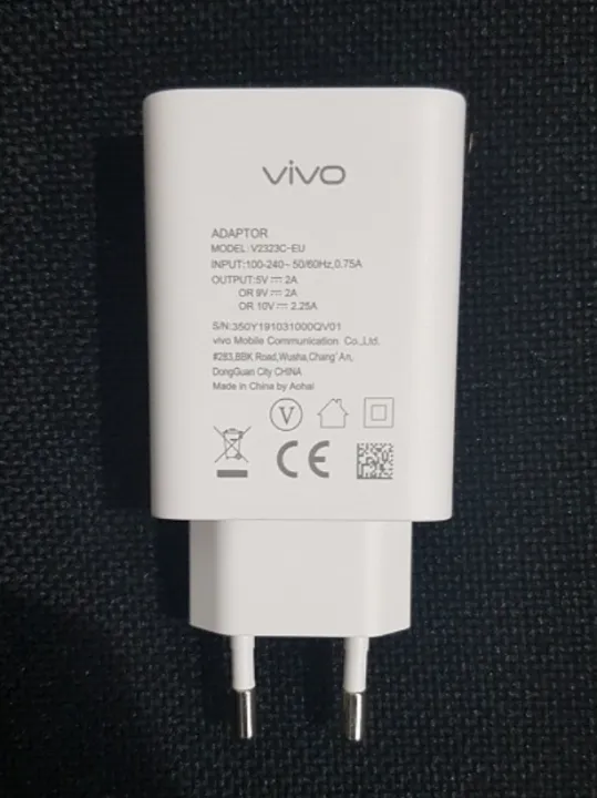 Fast%20Charger%2022.5%20Watt%20with%20Cable%20(5V/2A=10Watt,%209V/2A=18%20Watt,%2010V/2.25A=22.5%20Watt)%20Intelligent%20QuickCharge3.0%20-%20Image%204