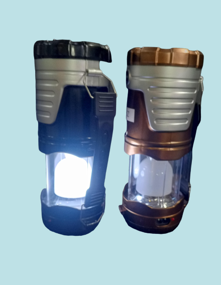 Camping%20Torch%20Light%20with%20Solar%20Charging%20-%20Image%203