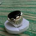 Original Yemeni Aqeeq Black Aqeeq Haqeeq Akik Stone ring Blood red under light in Sterling Silver. 