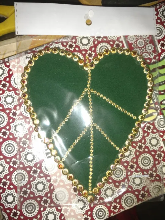 1pcs%20Green%20Pan%20Patta%20for%20Mayon%20Mehndi%20%20Rasam%20bridal%20Groom%20%20Mayoon%20Rasm%20e%20Hina%20Leaf%20for%20Girl%20Boy%20Women%20Men%20%20Mayoon%20Beautiful%20soft%20Velvet%20Paan%20patta%20-%20Image%204