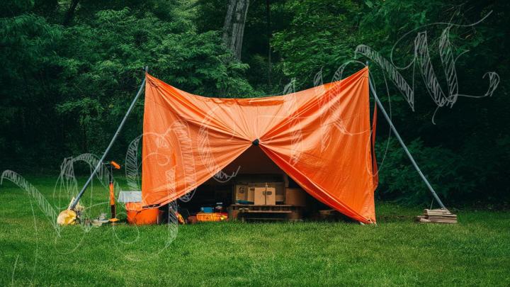 Orange%20Tarpaulin%20Ready%20To%20Hang%20malta%20Tarpal,%20orange%20tarpal,%20plastic%20tarpal%20,%20100%25%20Water%20Protection%20-%20Image%205