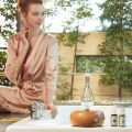 Organic Aromas Magnificent 2.0 Nebulizing Diffuser for Essential Oil/Aromatherapy  - Light Colored Wood Base and Glass Reservoir with Touch Sensor Light Switch (Light Brown Wood Base). 
