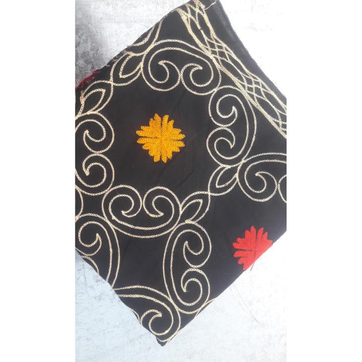 Winter sindhi embroidery shawls/ shawl price In Pakistan/ Duppatta/ Scarves/ Warm Chaddar/ hand embroidery Scarf online/ Designer Dupata/ sindhi chadar/ New Fashion chader design/ Wraps for evening dresses/bridesmaid poncho.