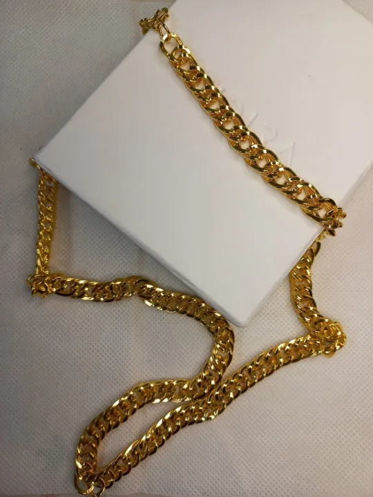Artificial%20Golden%20Men/Women%20Neck%20Chain%20-%20Image%205