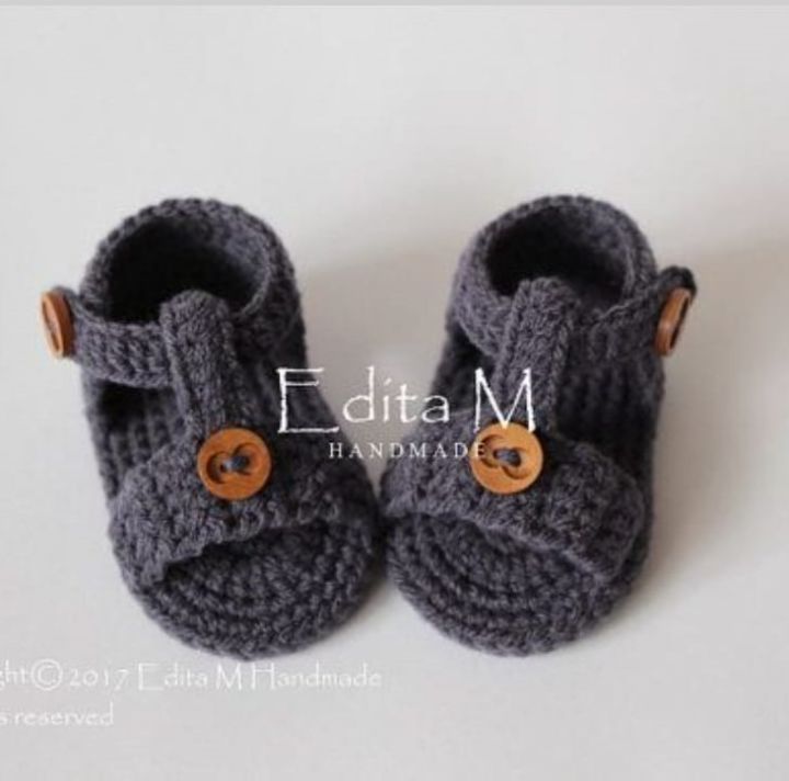 CROCHET%20BABA%20SHOES%20/%20BABY%20BOYS%20CHAPAL%20/%20HANDMADE%20WOOLEN%20SHOES%20-%20Image%203