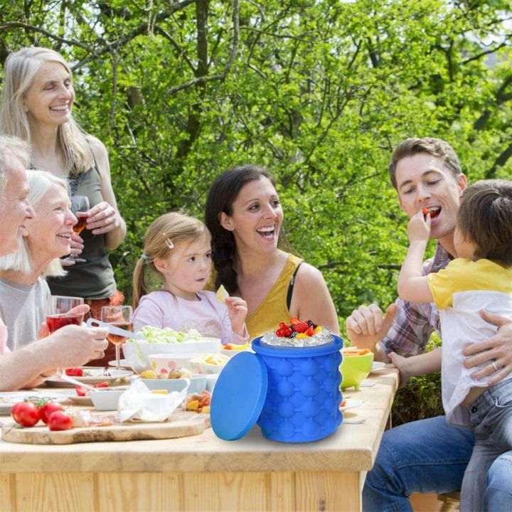 Ice%20Bucket,%20Large%20Silicone%20Ice%20Bucket%20&%20Ice%20Mold%20with%20lid,%20Silicon%20Ice%20Cube%20Holder%20-%20Image%208