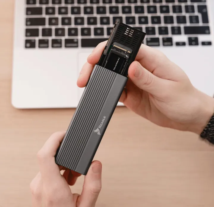 NVME%20PCIe%20M.2%20SSD%20Enclosure%20USB-C%203.2%20GEN%202%20Adapter%20Pocket%20-%20Image%202