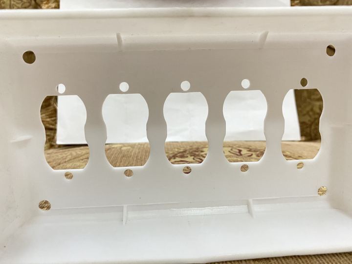 Electrical%20Switch%20Plastic%20Board%20PVC-%205%20Socket%20Electric%20Wall%20Fitting%20Sheet%20-%20Image%208