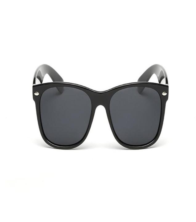Polarized%20Wayfarer%20Sunglasses%20for%20Men%20and%20Women%20-%20Black%20-%20Image%204
