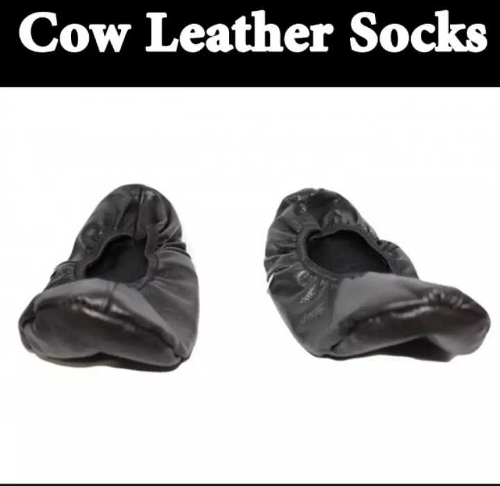 Stay%20Comfortable%20During%20Pilgrimage%20With%20Halal%20Islamic%20Leather%20Socks:%20Mozay%20-%20Ideal%20For%20Hajj%20&%20Umrah,%20Premium%20Quality%20And%20Comfort%20-%20Image%204