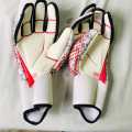 Football Goalkeeper Gloves PREDATOR PRO 2.0 Manuel Neuer. 