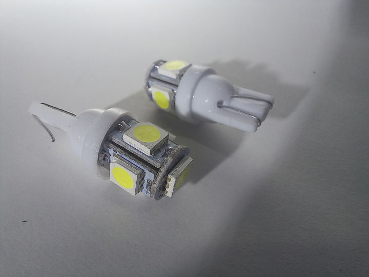 LED%20Light%20Bulb%20with%20High%20Intensity%205-5050-SMD%20License%20Plate%20Light%20Lamp%20Wedge%20-%20Image%203