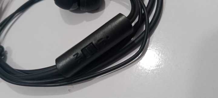 Original%20Handfree%20Blue%20Spectrum%20M5,%20Earphones%20with%20super%20solid%20Bass,%20The%20best%20Handsfree%20for%20gaming%20and%20music%20-%20Image%207