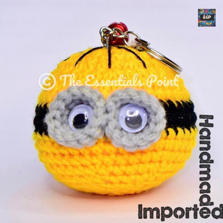 Imported%20crochet%20keychain%20-%20handmade%20/%20handwoven%20/%20amigurumi%20keyring%20/key%20chain%20-%20girls%20fashion%20/%20bag%20hanging%20accessories%20-%20snowman,%20tiger,%20minion,%20puppy,%20giraffe,%20owl,%20rabbit,%20hello%20kitty,%20ladybug,%20monkey,%20heart%20-%20Image%204