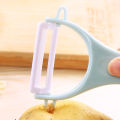 Kitchen three-piece ceramic fruit knife set mini plastic cutting board paring knife household small knife knife. 