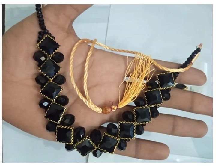 Premium%20Quality%20Black%20Stones%20Choker%20Necklace%20With%20Earrings%20Set%20-%20Black%20Choker%20Necklace%20For%20Wedding%20-%20Black%20And%20Gold%20Choker%20-%20Black%20Necklace%20-%20Wedding%20Choker%20Set%20-%20Black%20And%20Gold%20Choker%20Set%20-%20Choker%20Set%20With%20Earrings%20-%20Image%204