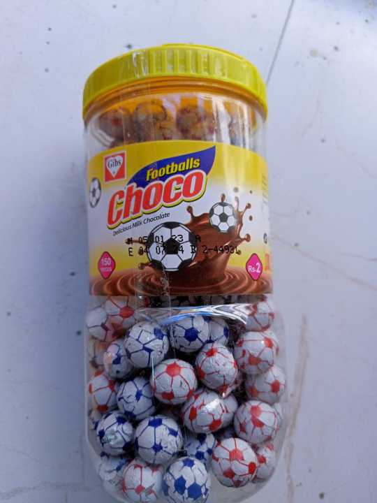 FOOT%20BALL%20CHOCO%20CHOCOLATE%20(150%20PCS%20JAR)%20-%20Image%203