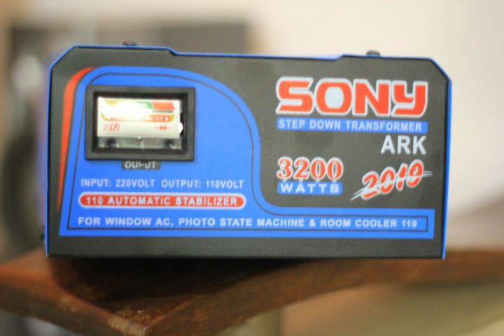 Sony Stabilizer and Voltage converter 220 to 110 Volt