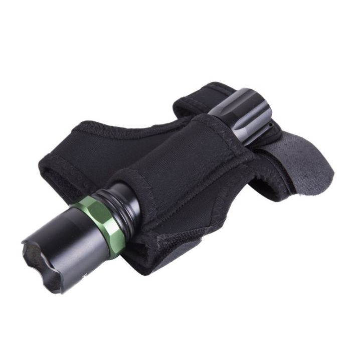 %5BHOT%5D%20Hot%20New%20Underwater%20Scuba%20Diving%20Dive%20LED%20Torch%20Flashlight%20Holder%20Soft%20Black%20Neoprene%20Hand%20Arm%20Mount%20Wrist%20Strap%20Glove%20Hand%20Free%20-%20Image%204