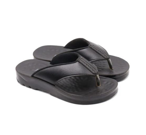 Aerosoft Men Slipper MA5101 – Medicated PU Sole and Synthetic Leather Upper with Foam – Brown and Black Slipper for Men