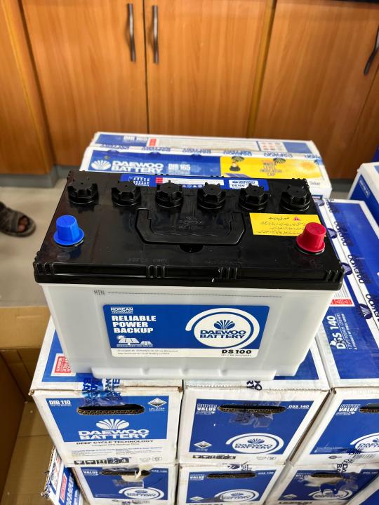 DS-100%20%E2%80%93%20battery,%20motor,%20automotive,%20car%20battery%20%E2%80%93%20Daewoo%20Deep%20Cycle%20Battery%20%E2%80%93%2065Ah%20Maintenance-Free%20Battery%20for%20UPS%20&%20Solar%20Systems%20%7C%20Long%20Backup%20%7C%206-Month%20Warranty%20-%20Image%206