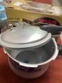 Pressure Cooker Shan Best Quality With Bakelite Handle Available in all Sizes. 