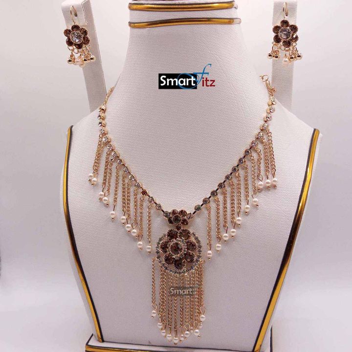 New%20and%20Elegant%20design%20Jewellery%20Set%20for%20Girls%20-%20Neckless,%20Drop%20Earrings%20-%20Image%203