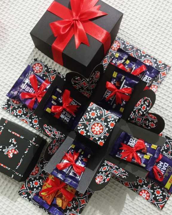 3%20Layer%20GIFT%20BOX%20,%20CHOCOLATE%20gift%20box%20for%20all%20events,%20Hand%20made%20Gift%20box,%20Chocolate%20gift%20box,%20CUSTOMISABLE%20Gift%20-%20Image%204