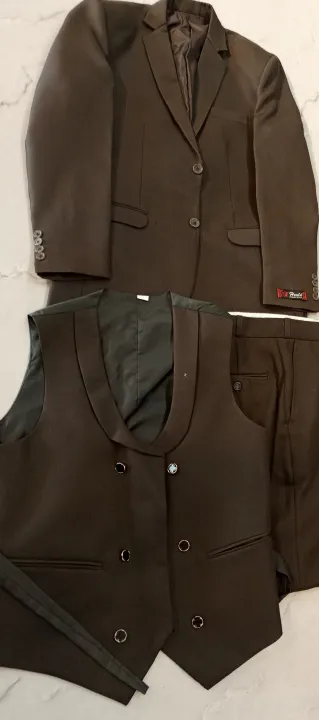 3%20Pcs%20suit%20For%20Men%20Formal%20and%20Causal%20Wear%20Pent%20Coat%2040%20waist%20-%20Image%205