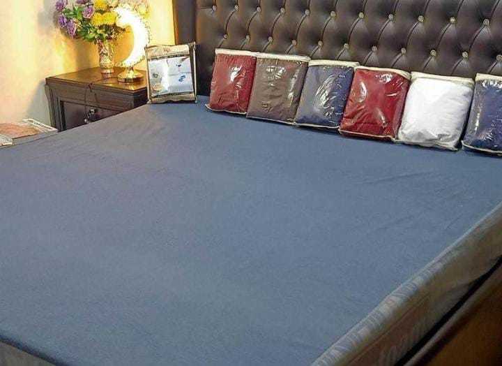 Waterproof%20Mattress%20Cover%20King%20Sized%20Mattress%20Protector%20Anti%20Slip%20Double%20Bed%20Fitted%20Bed%20Sheet%20-%20Image%203