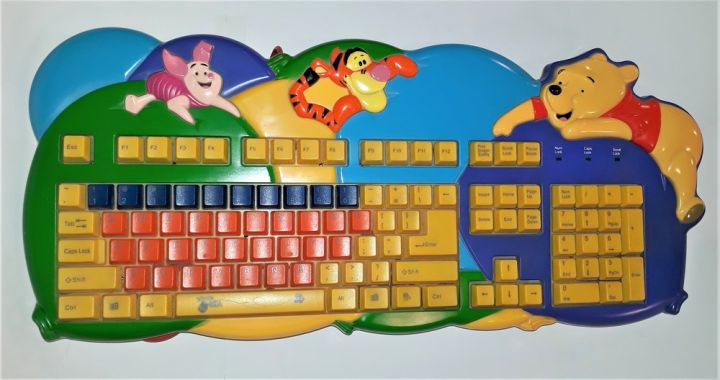 Disney:%20WINNIE%20THE%20POOH%20CARTOON%20KEYBOARD%20-%20Image%202
