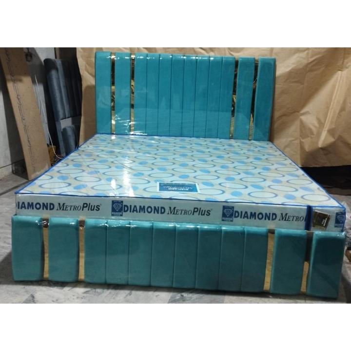 stylish vertical brass bed, furniture factory