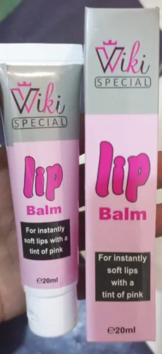 Wiki%20Special%20Lip%20Balm%20For%20Instantly%20Soft%20Lips%20With%20A%20Tint%20Of%20Pink%20-%20Image%202