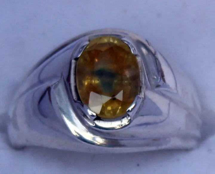 Brilliant%20Yellow%20Pukhraj%20Silver%20ring%20for%20Men%20and%20Women%20great%20Luster%20-%20Image%205