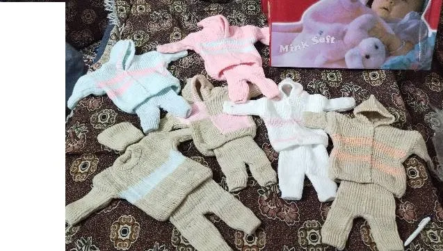new%20born%20baby%20winter%20pure%20wool%20dress%203%20piece%20zero%20size%20hand%20made%20wool%20dress%20%20baby%20wool%20dress%20new%20born%20baby%20winter%20dress%20baby%20gift%20new%20winter%20collection%20dress%20for%20new%20born%20baby%20%20new%20born%20baby%20warmer%20dress%20baby%20winter%20dress%20baby%20gifts%20%20Rafias%20collection%20-%20Image%205