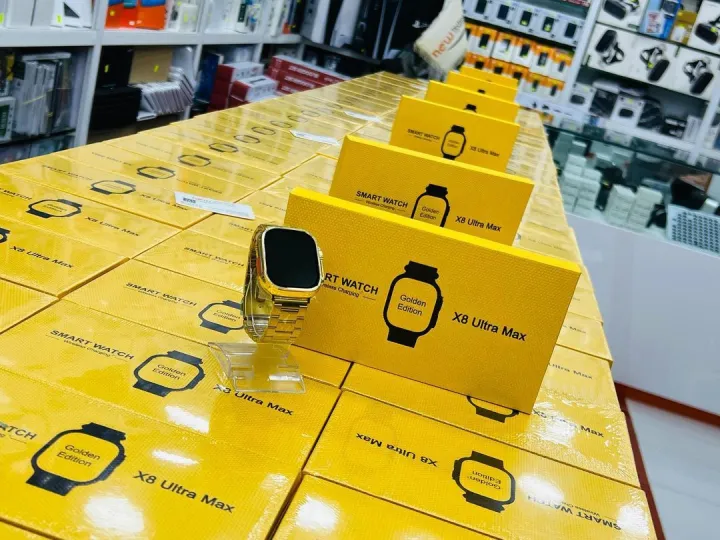X8%20Ultra%20Max%20Smart%20Watch%208%20Series%2049mm%20Gold%20Edition%20-%20Image%209