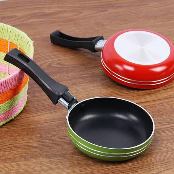 18cm one piece non stick fry pan mini one egg fry pan