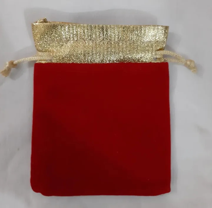 Stylish%20Red-Golden%20Velvet%20Nikkah%20Pouches%20%E2%80%93%2025%20Pcs%20Packet%20-%20Image%203