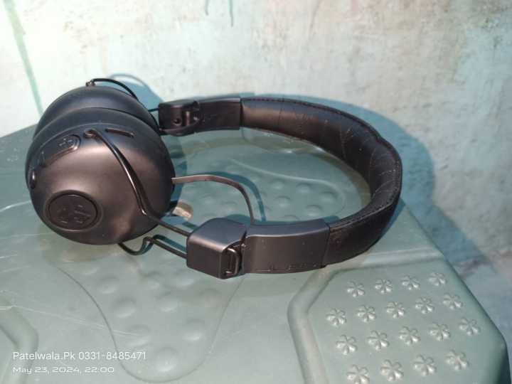 JLab%20Studio%20Pro%20Wireless%20Over-Ear%20Headphones,%20Black,%2050+%20Hour%20Bluetooth%205%20Playtime,%20EQ3%20Sound,%20Ultra-Plush%20Faux%20Leather%20&%20Cloud%20Foam%20Cushions,%20Track%20and%20Volume%20Controls%20For%20Gamming%20PUBG%20~%20PATEL%20WALA%20-%20Image%204
