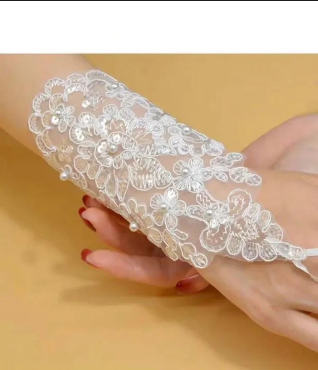 White%20Finger%20less%20Wedding/Bridal%20Gloves%20White%20Faux%20Pearl%20Embroidery%20Short%20Bridal%20Gloves,Wedding%20Dress%20Gloves%20-%20Image%203