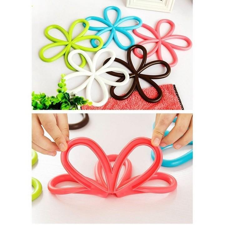 1PCS%20Flower%20Shape%20Anti-Slip%20Pot%20Holder%20Pan%20Pad%20Bowl%20Plate%20Dish%20Place-mat%20Cup%20Coaster%20Kitchen%20Dining%20Table%20Silicone%20Heat-Proof%20Mat%20-%20Image%206